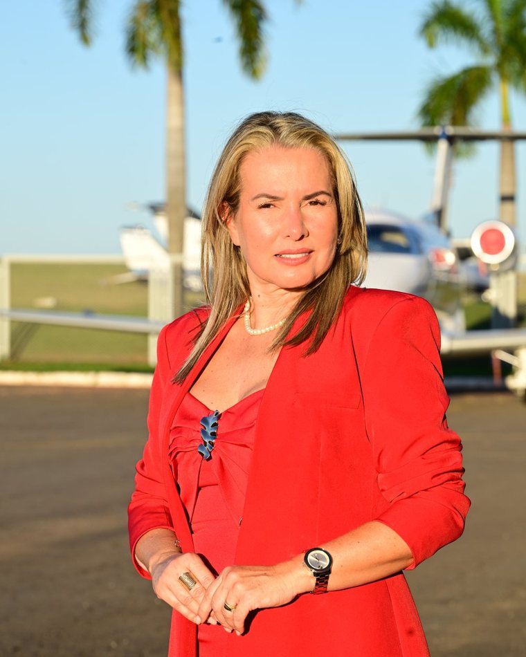 Valéria Vieira da Silva, Avaliadora Imobiliária CNAI 010232 e CRECI/GO 008338